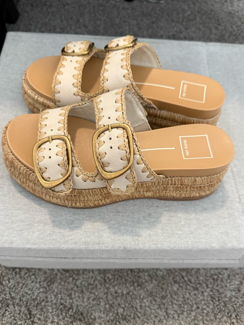 Dolce Vita Wanika Wedge Sandals - Picture 2 of 2